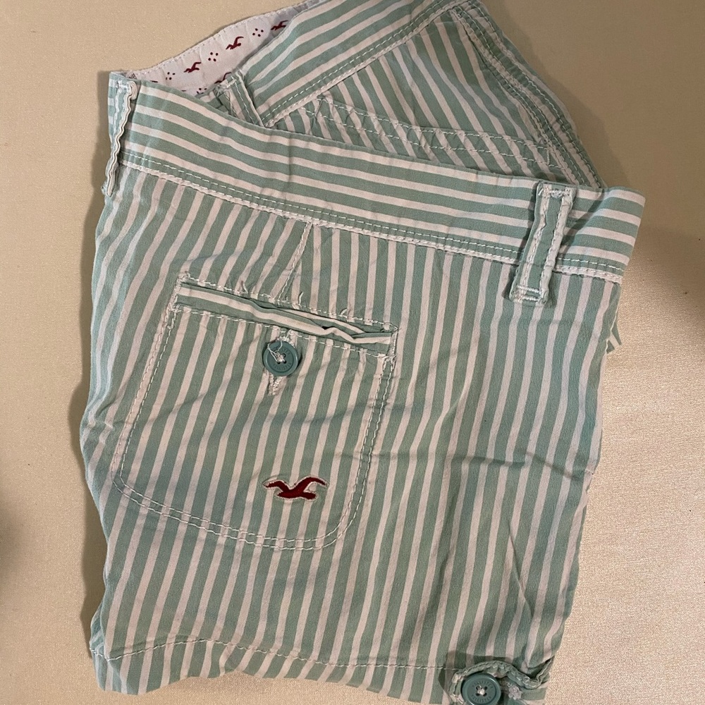 Hollister women’s shorts